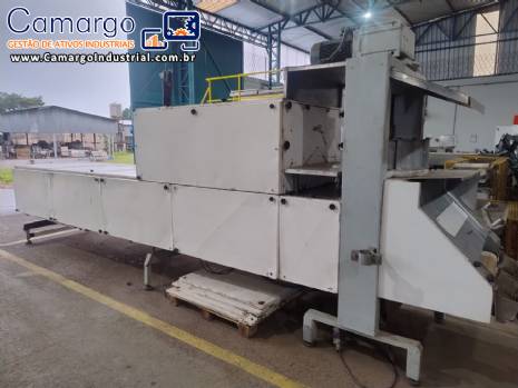 Extrusora de granulado de chocolate com t�nel de resfriamento