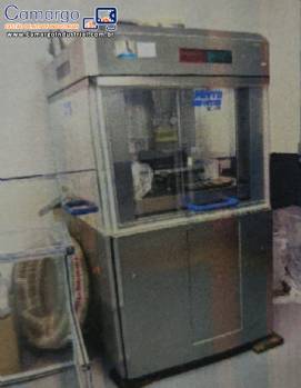 Compressora de comprimidos Fette 2090