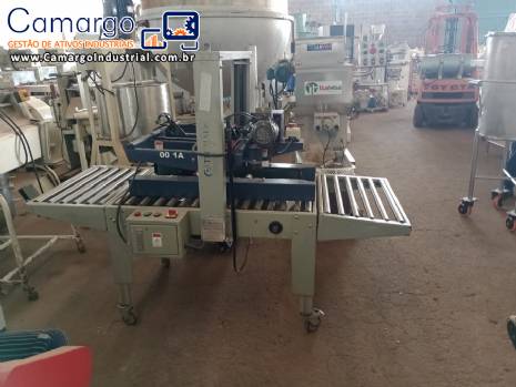 Fechadora seladora semi autom�tica para caixas de papel�o Tecmaes