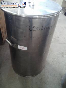Tanque em a�o inox para 250 L