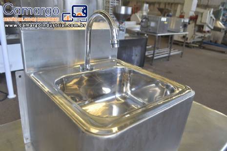 Lavat�rio de a�o inox Euro Formas