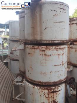 15 Carrinhos para transporte em a�o carbono