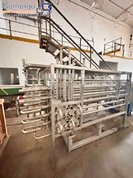 Pasteurizador tubular espiral em inox FAMONTE 3.500 litros por hora para polpa de frutas, sucos, produtos l�cteos, latic�nios
